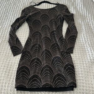 LULUS Sparkly Long Sleeve Dress- Gold/Black. New Years